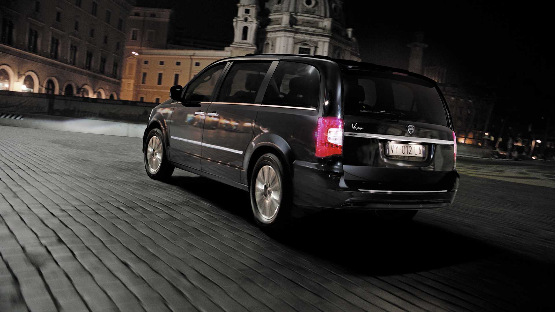 mahtuniversaali rent